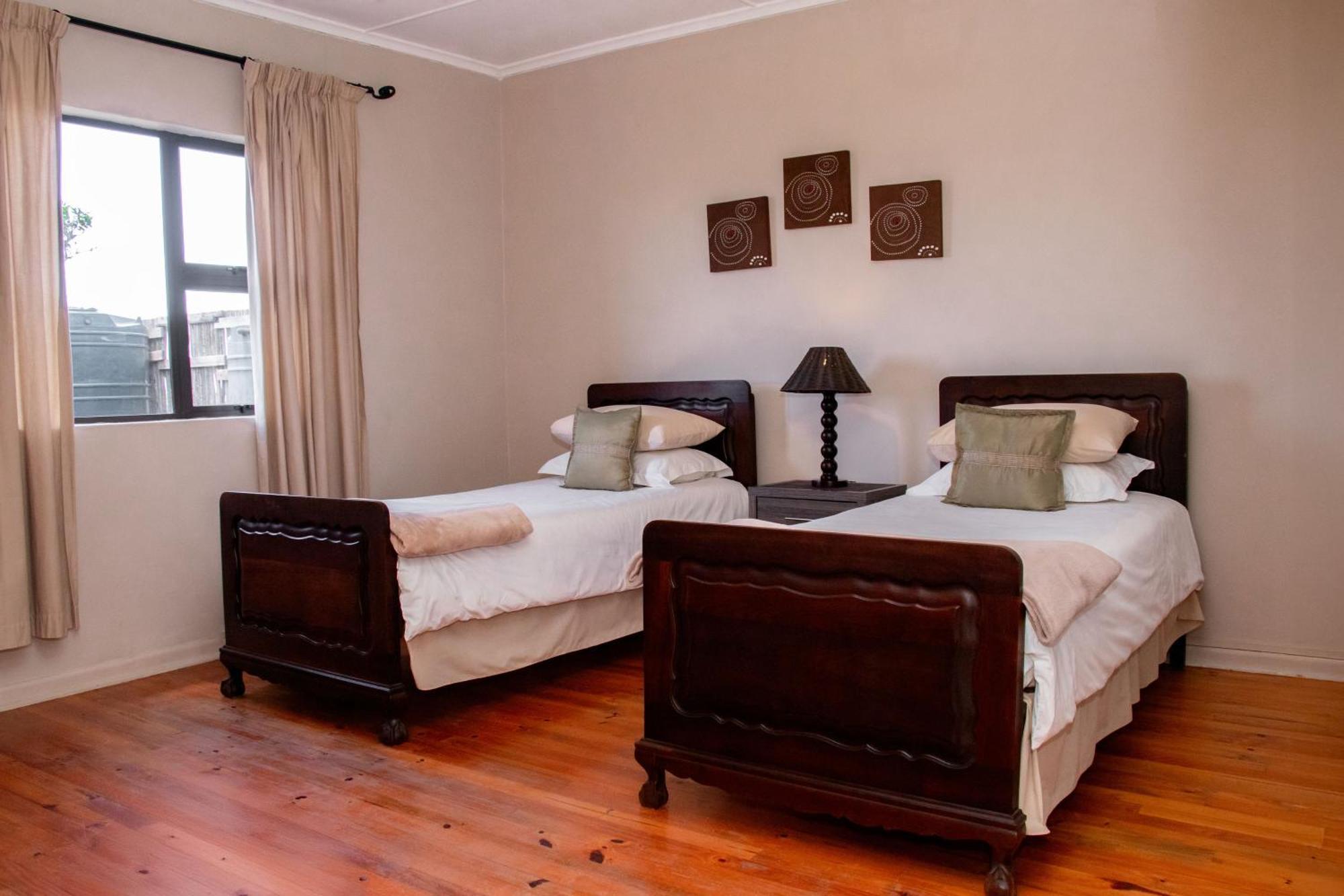 The Ranch House At African Safari Lodge Grahamstown Bagian luar foto